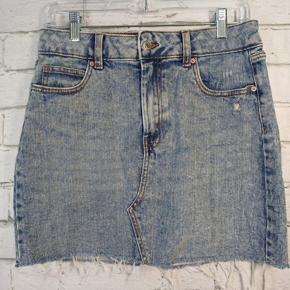 WILD FABLE DENIM SKIRT, SIZE 6, MEDIUM BLUE WASH, LIKE NEW, WOMENS - Picture 1 of 7